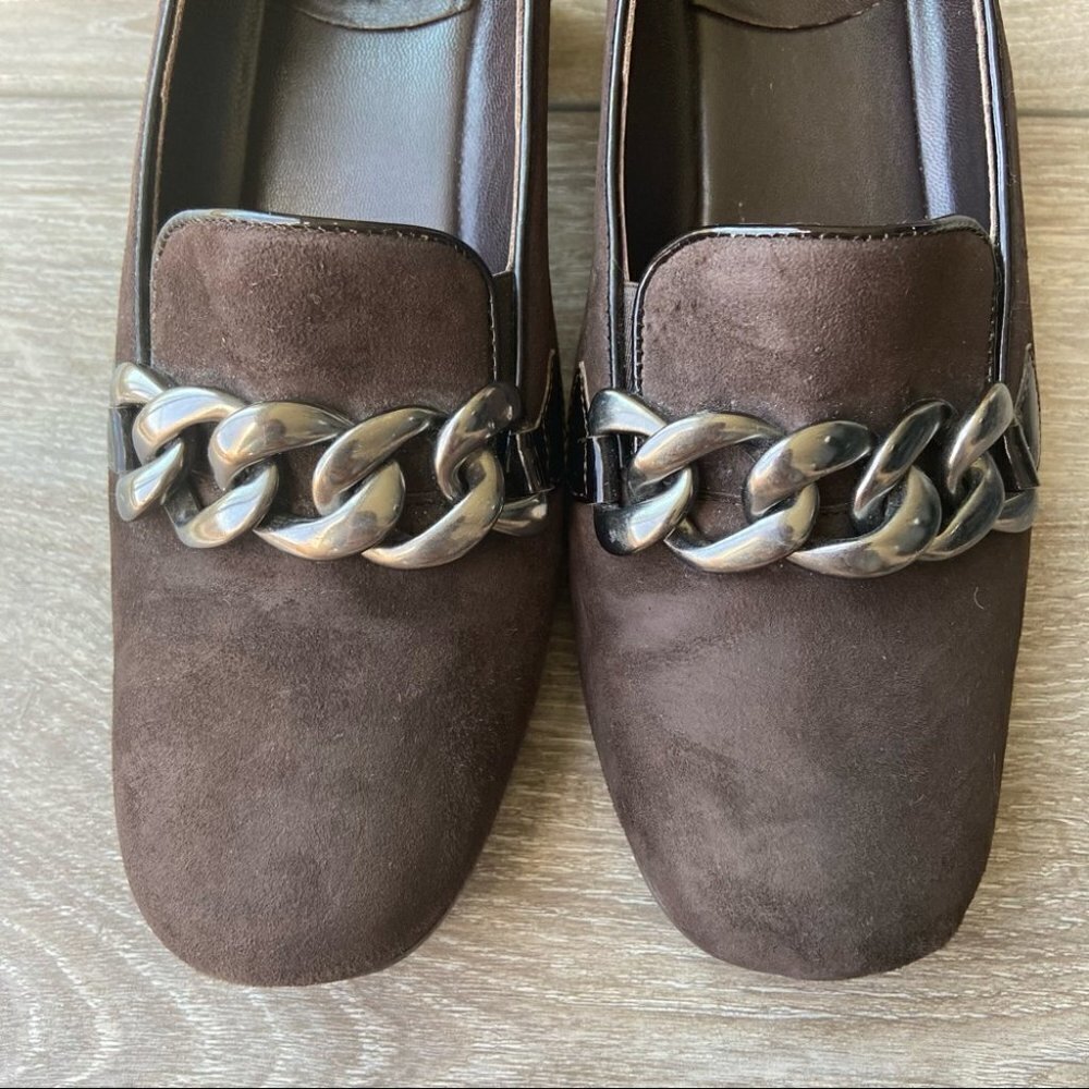 AMALFI  BY RANGONI Serge Chain Suede Loafer Pump - Picture 6 of 11